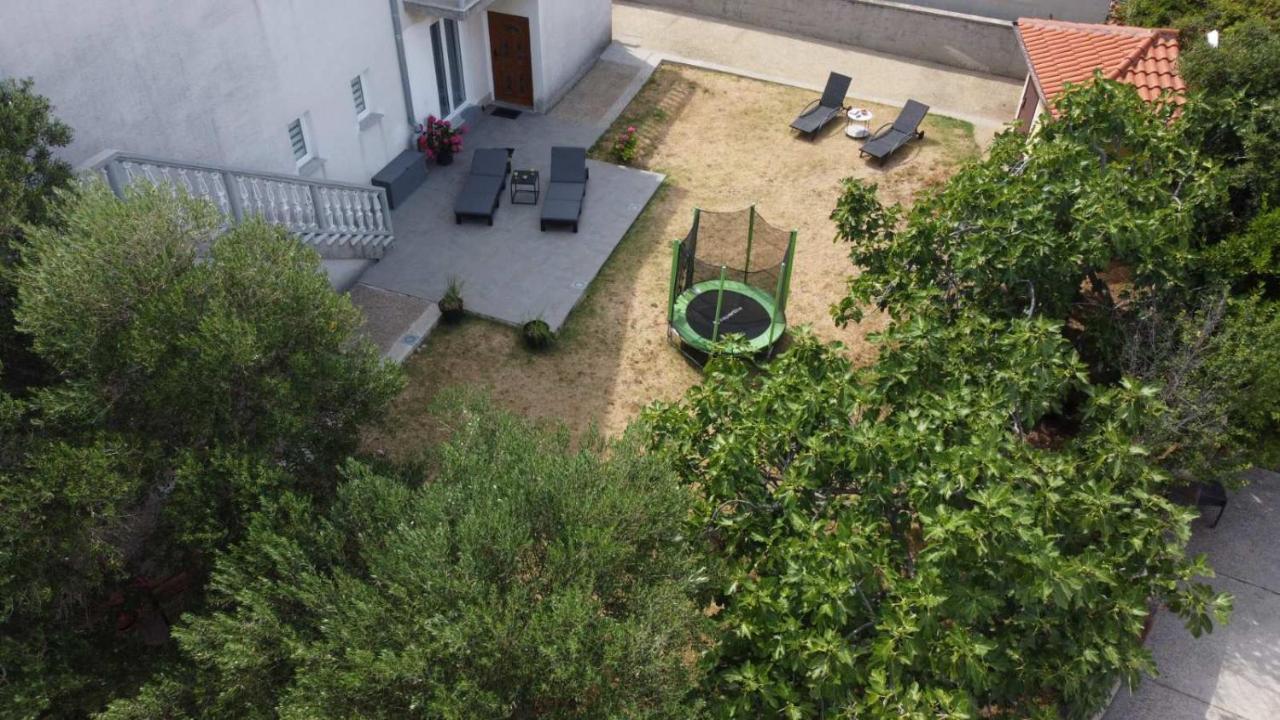 Tj Apartment Krk Town Eksteriør bilde