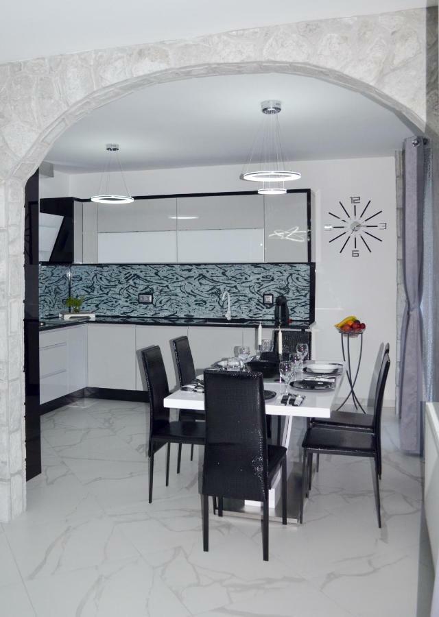 Tj Apartment Krk Town Eksteriør bilde
